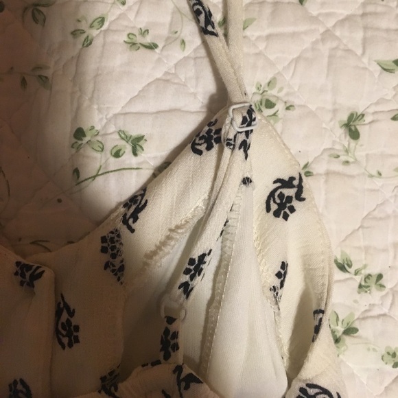 Gently used romper - Picture 5 of 6